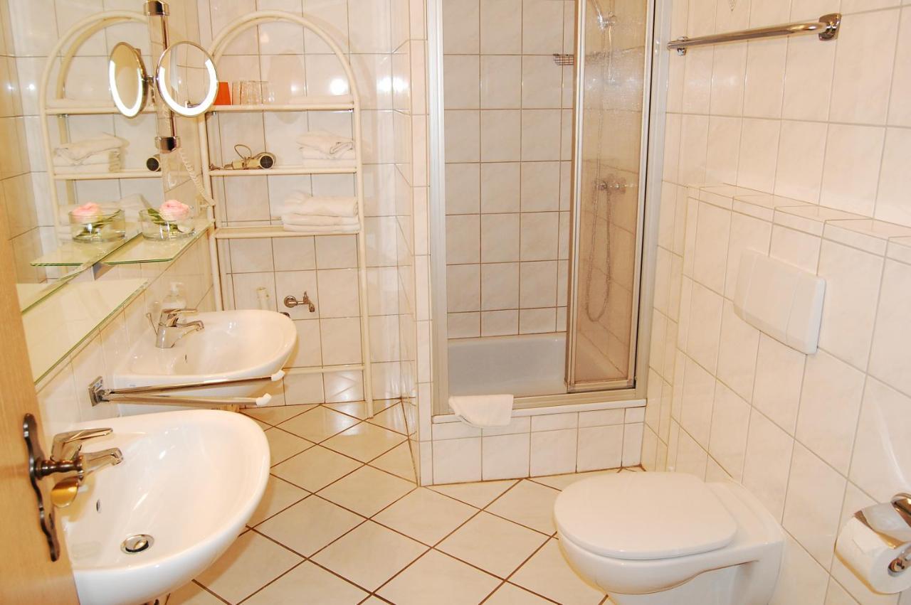 Land-Gut-Hotel Allerhof Frankenfeld Bagian luar foto