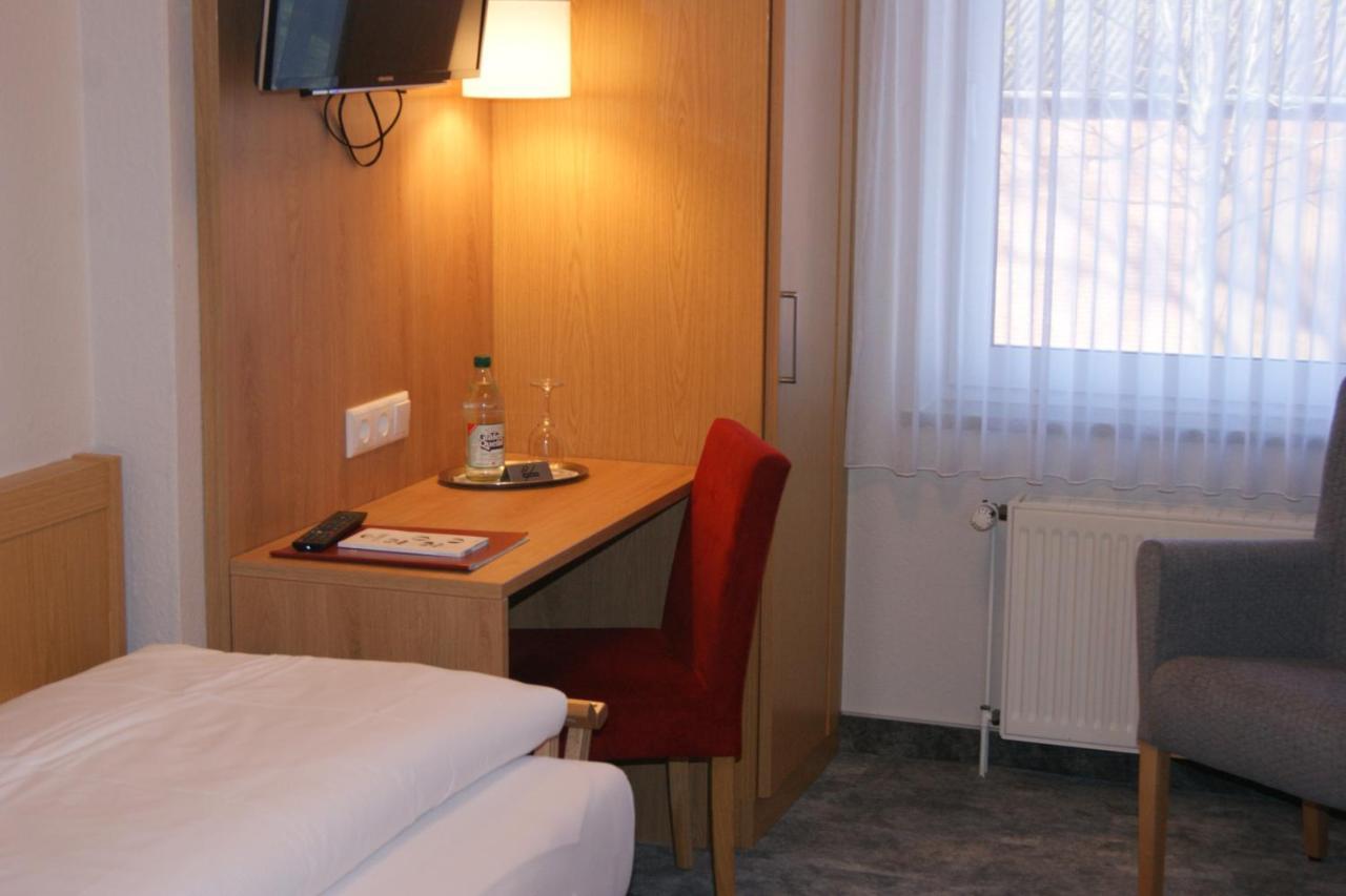 Land-Gut-Hotel Allerhof Frankenfeld Bagian luar foto