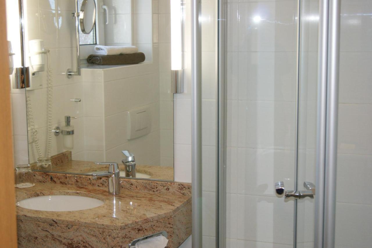 Land-Gut-Hotel Allerhof Frankenfeld Bagian luar foto