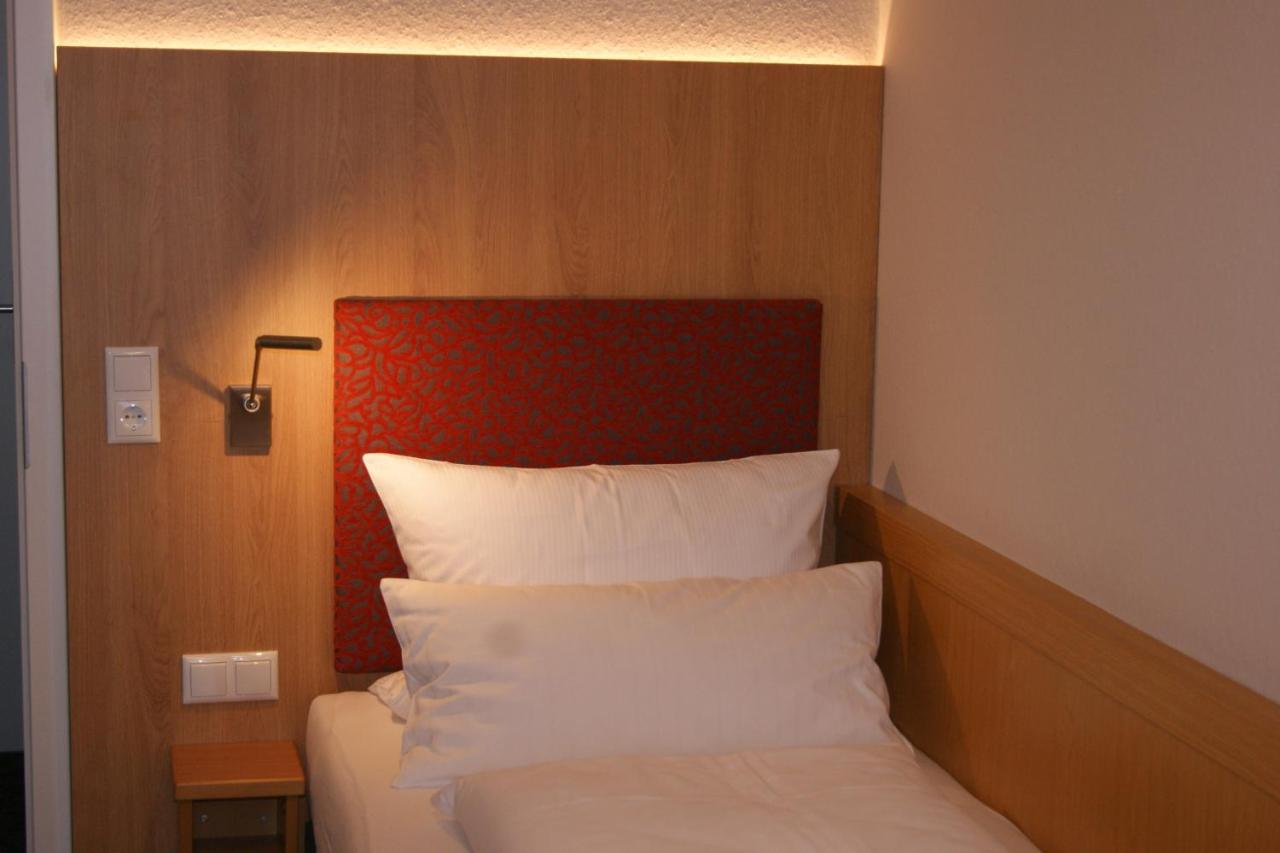 Land-Gut-Hotel Allerhof Frankenfeld Bagian luar foto